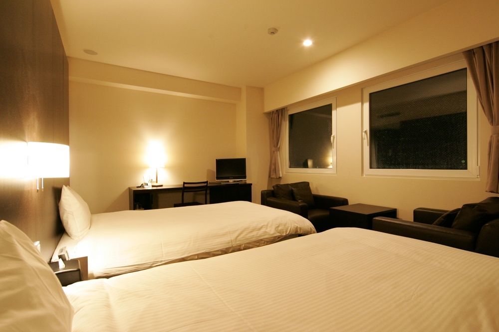 Green Rich Hotel Tosu Ekimae Extérieur photo