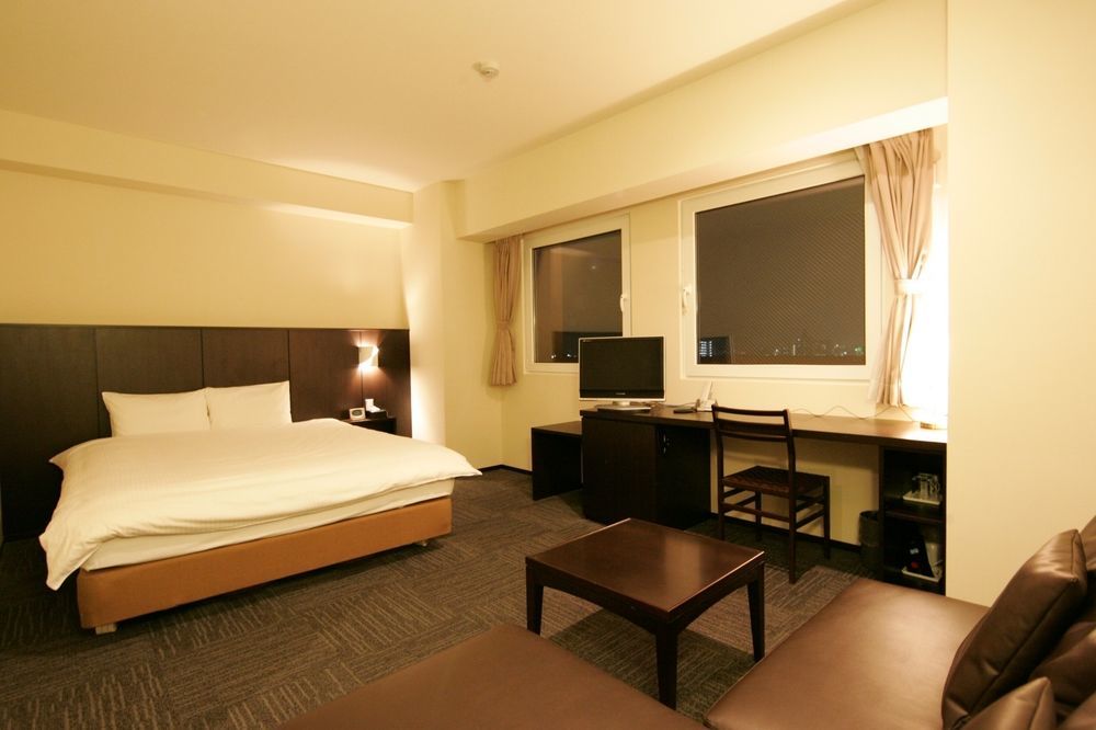 Green Rich Hotel Tosu Ekimae Extérieur photo