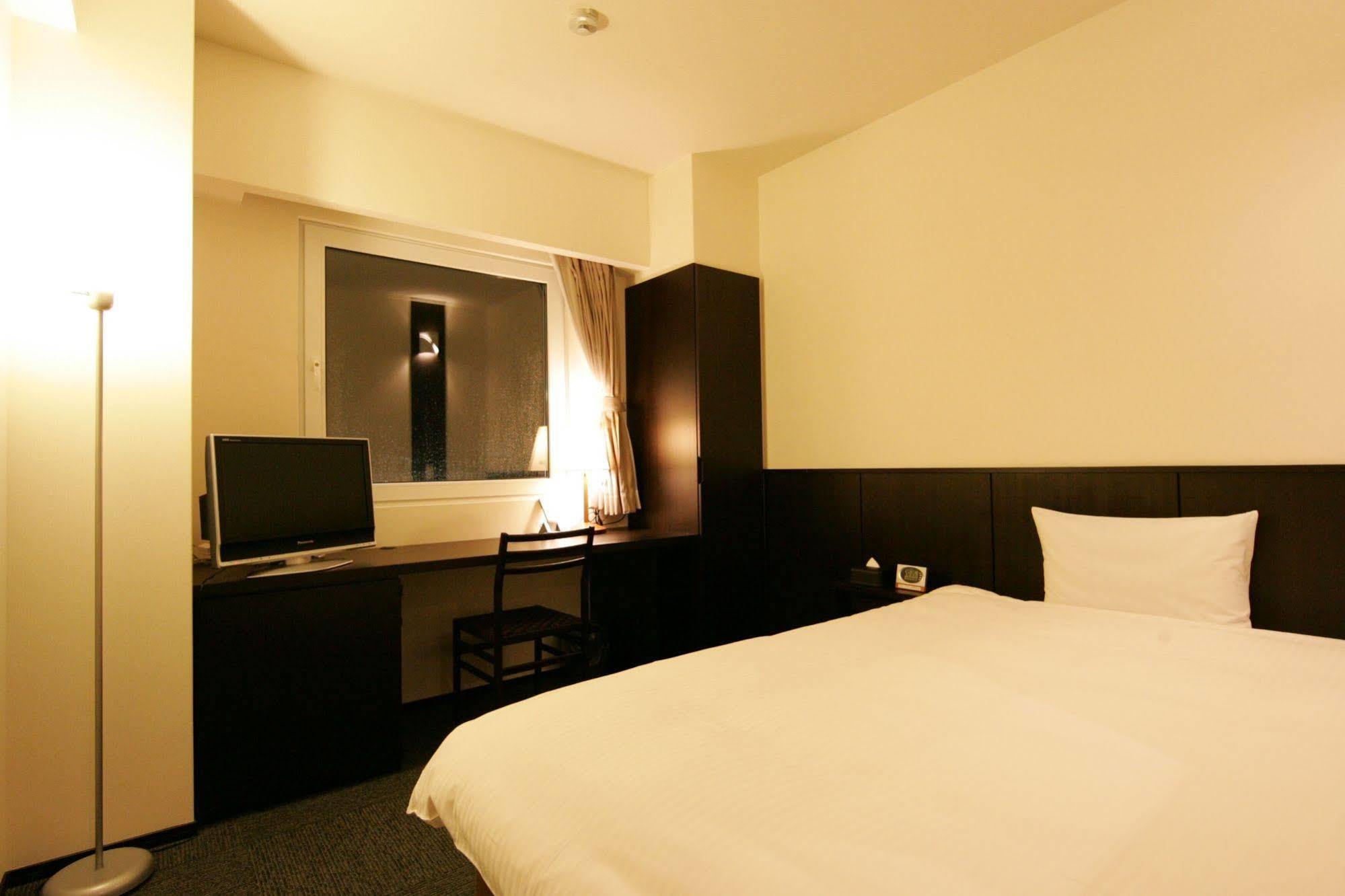 Green Rich Hotel Tosu Ekimae Extérieur photo