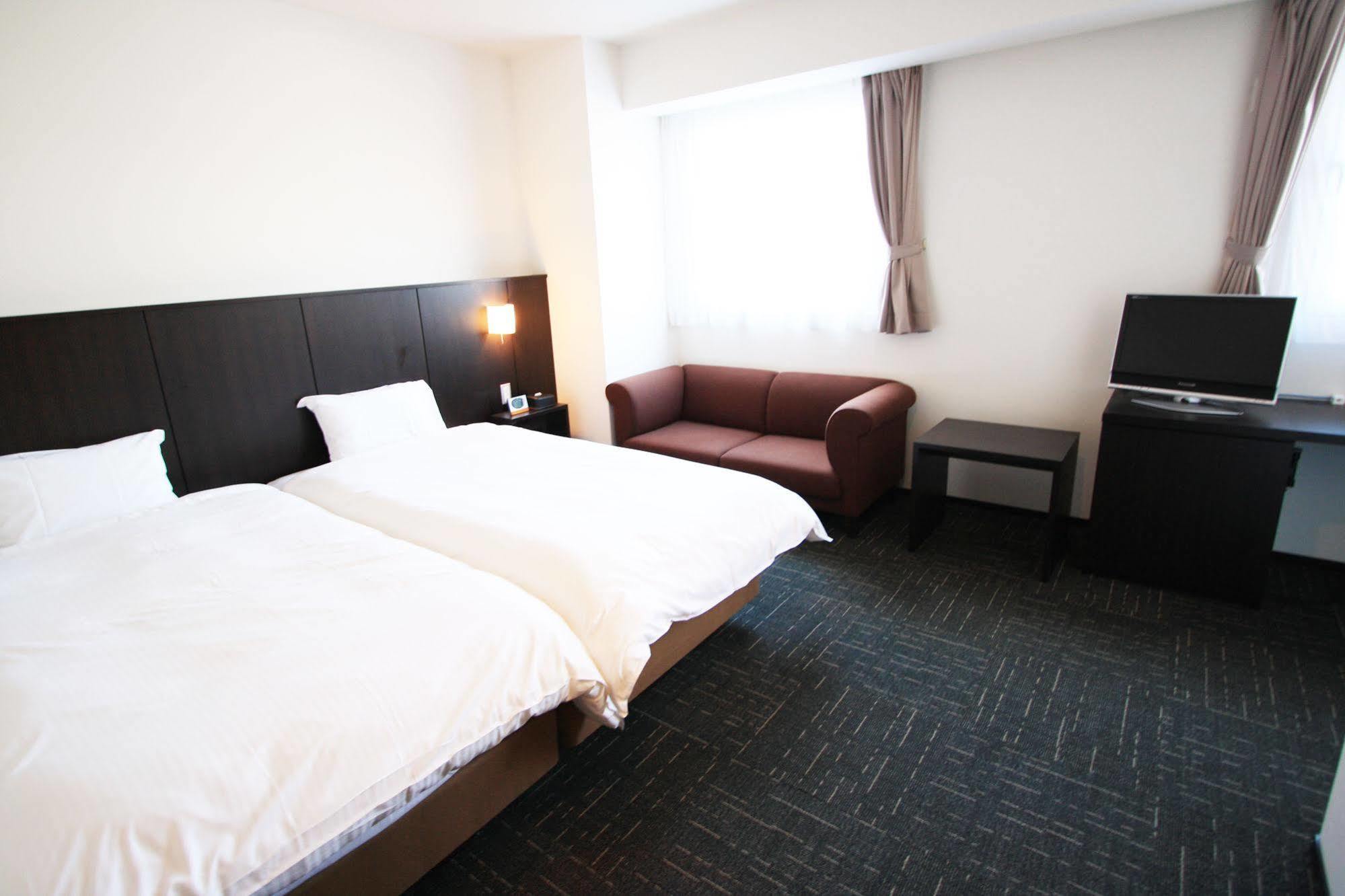Green Rich Hotel Tosu Ekimae Extérieur photo